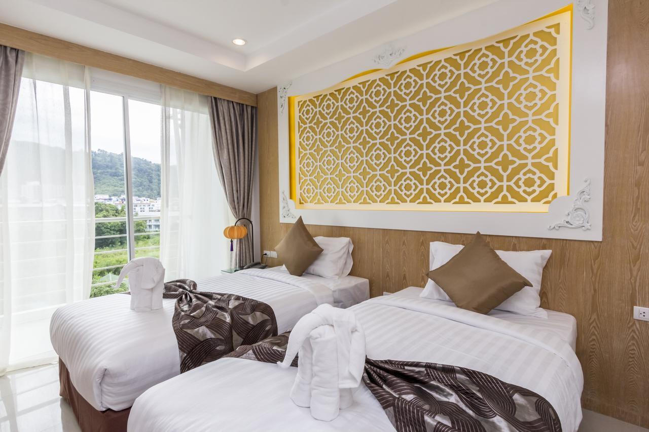 Triple Three Patong Hotel Екстериор снимка